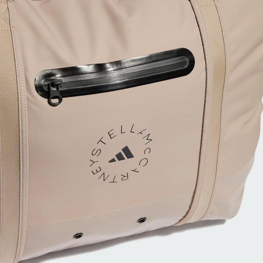 El bolso XXL tipo Tote diseñado por Stella McCartney para Adidas