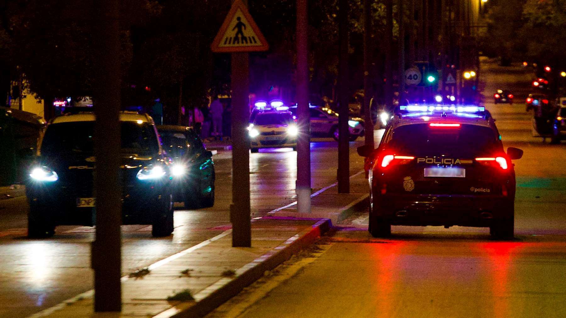 Policía Nacional en la Avenida Blas Infante | Cristo García