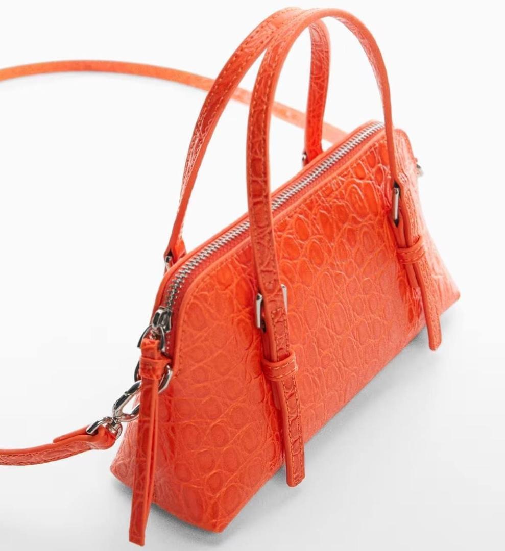 Bolso doble asa efecto cocodrilo de Mango Outlet
