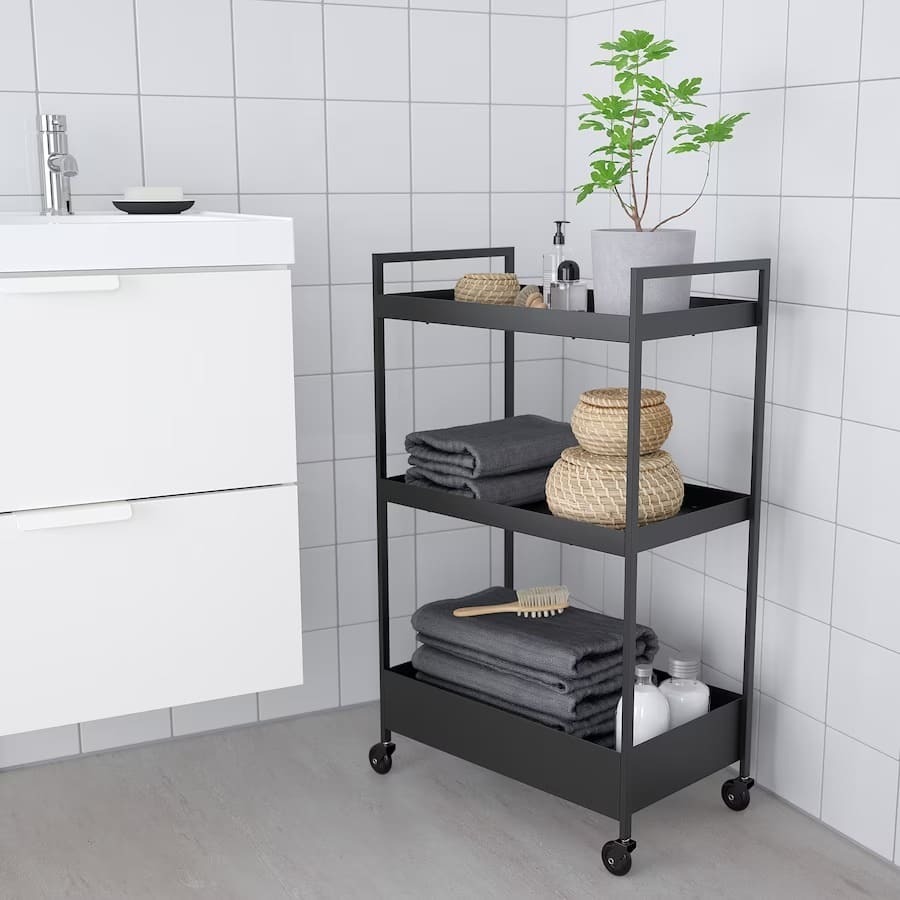 El carrito negro NISSAFORS de Ikea
