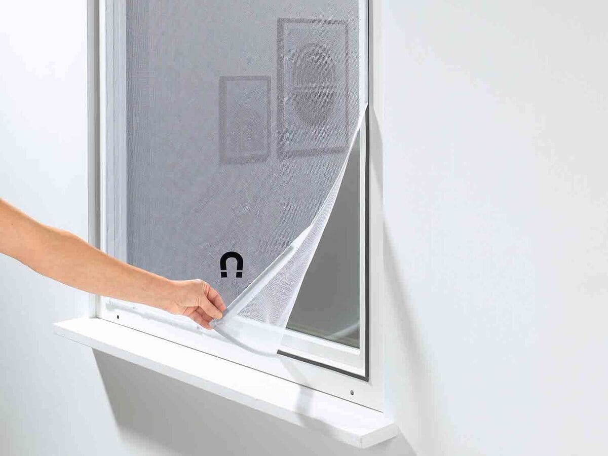 Cortina de ventana mosquitera con cierre magnético