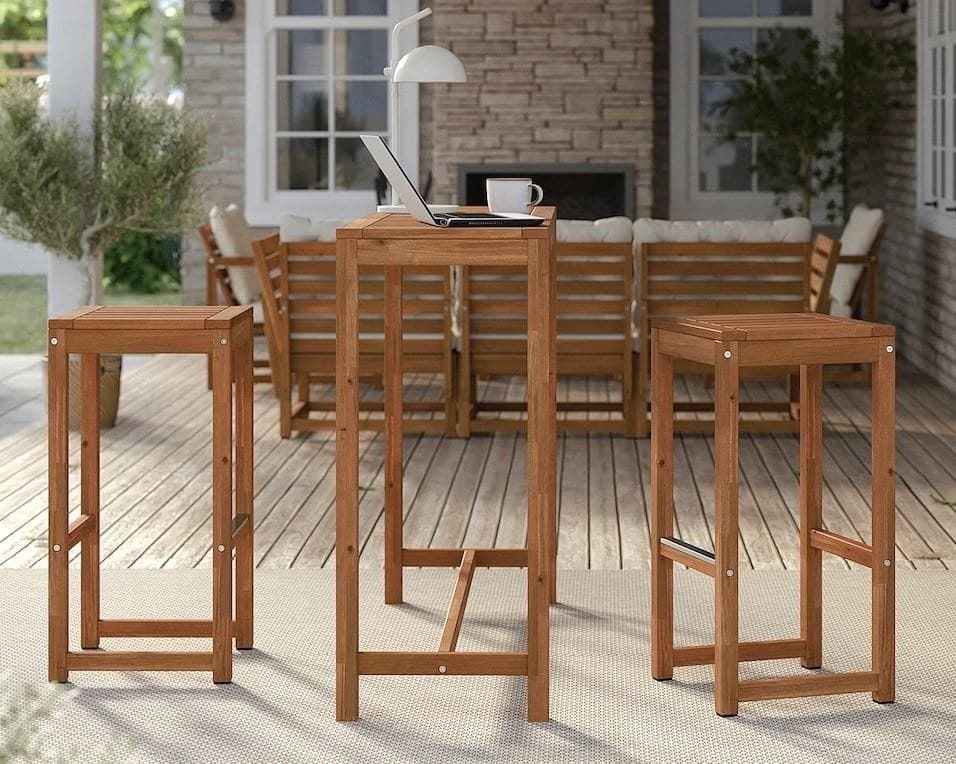 NÄMMARÖ Mesa con 2 taburetes exterior tinte marrón claro de Ikea