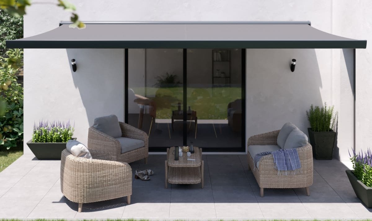 Toldo Zefir brazo extensible motorizado de Leroy Merlin