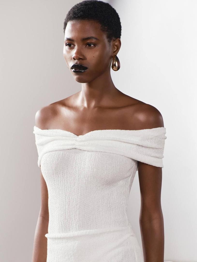 Body textura drapeado de Zara