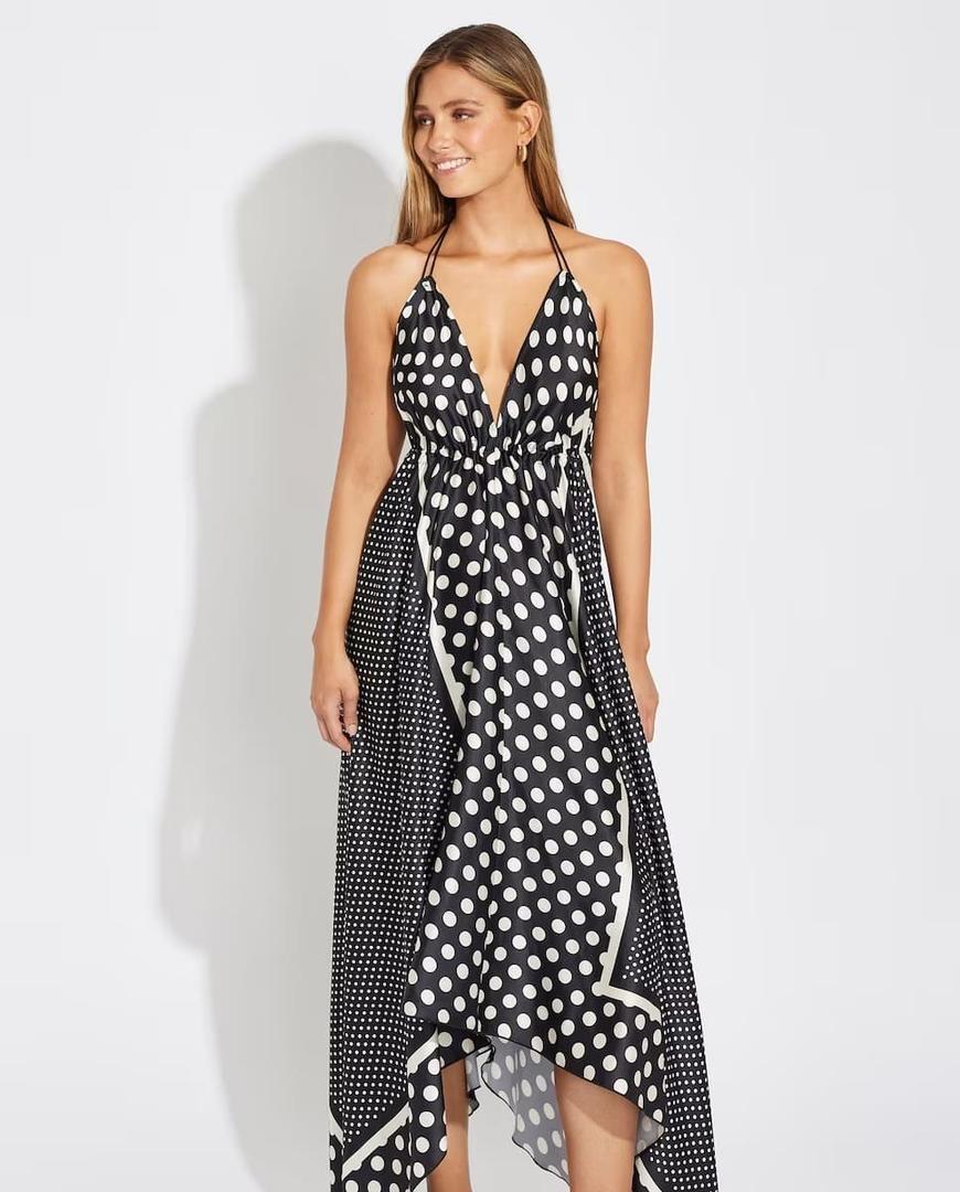 El vestido de playa largo tipo pañuelo con lunares de Selmark en El Corte Inglés