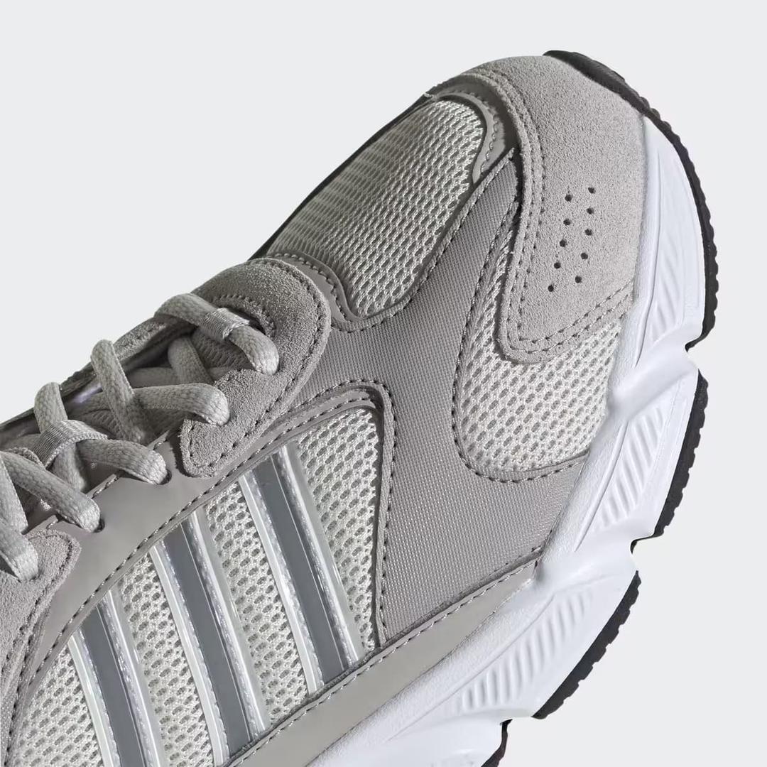 Las nuevas zapatillas para caminar Adidas Crazychaos 2000 de color gris en Decathlon