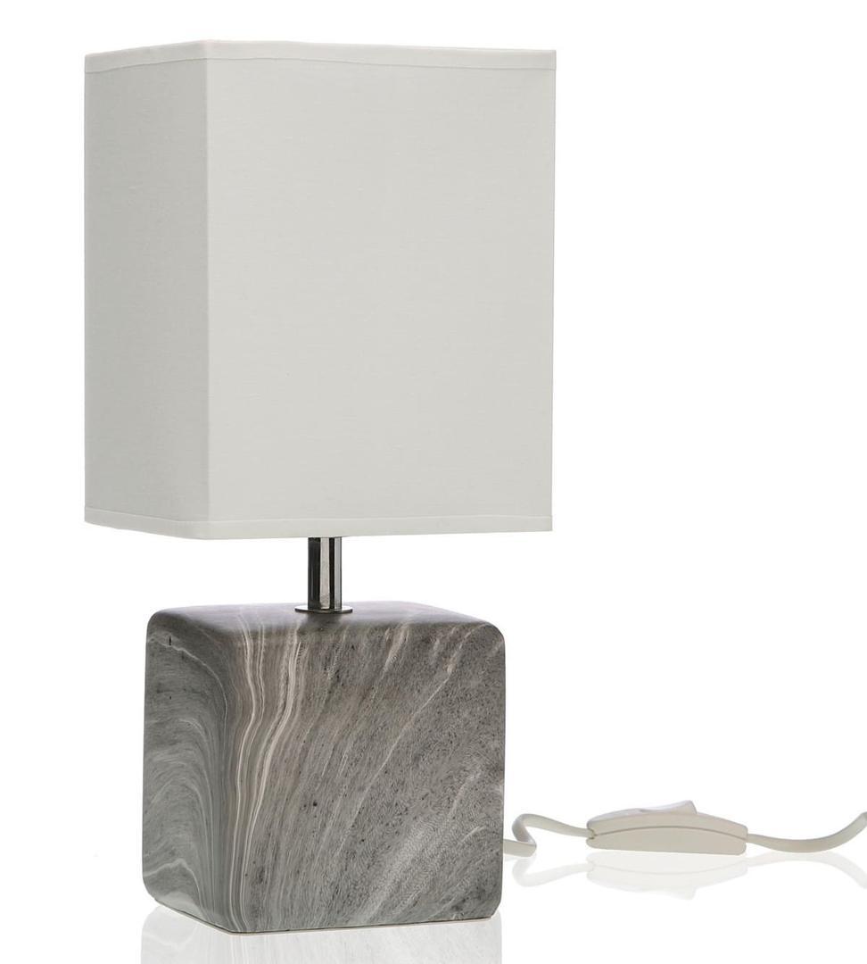 La lámpara de mesa de cerámica QUO Arvin de color gris de Carrefour