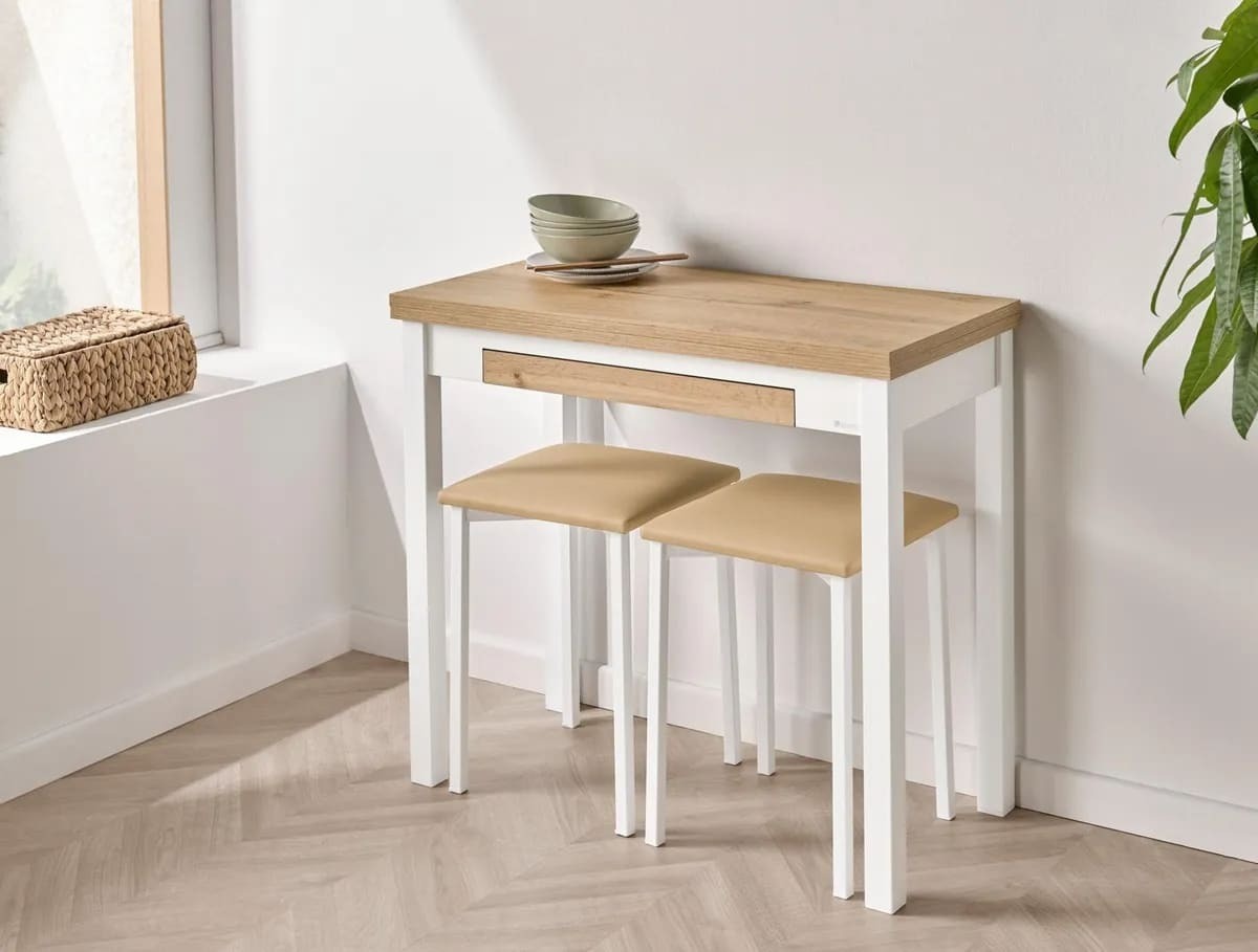 El nuevo conjunto de cocina con mesa y dos sillas Nube de Leroy Merlin