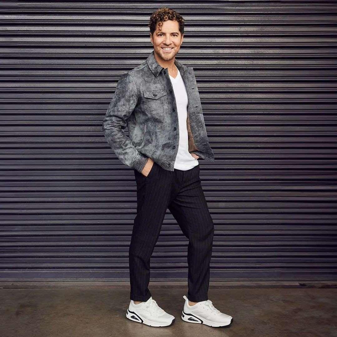 David Bisbal ficha por Skechers