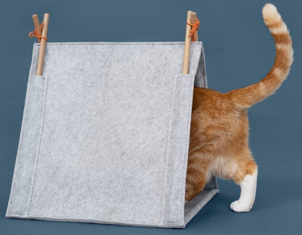UTSÅDD Casa para gatos, gris fieltro de Ikea