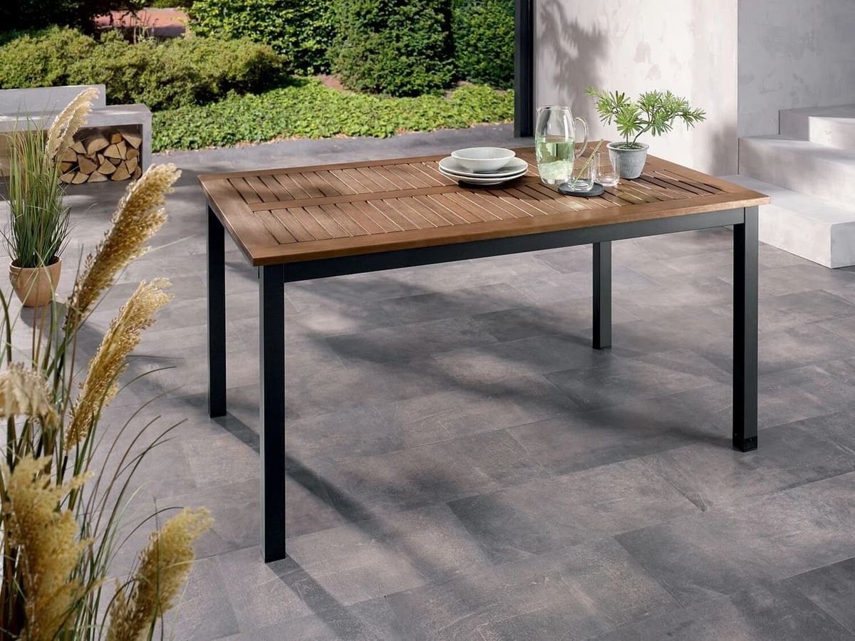 La mesa de madera de eucalipto para jardín Valencia de Lidl