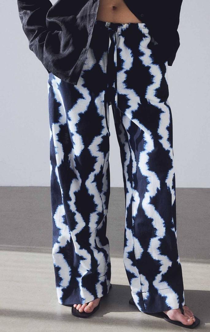 Pantalón amplio en mezcla de lino de H&M