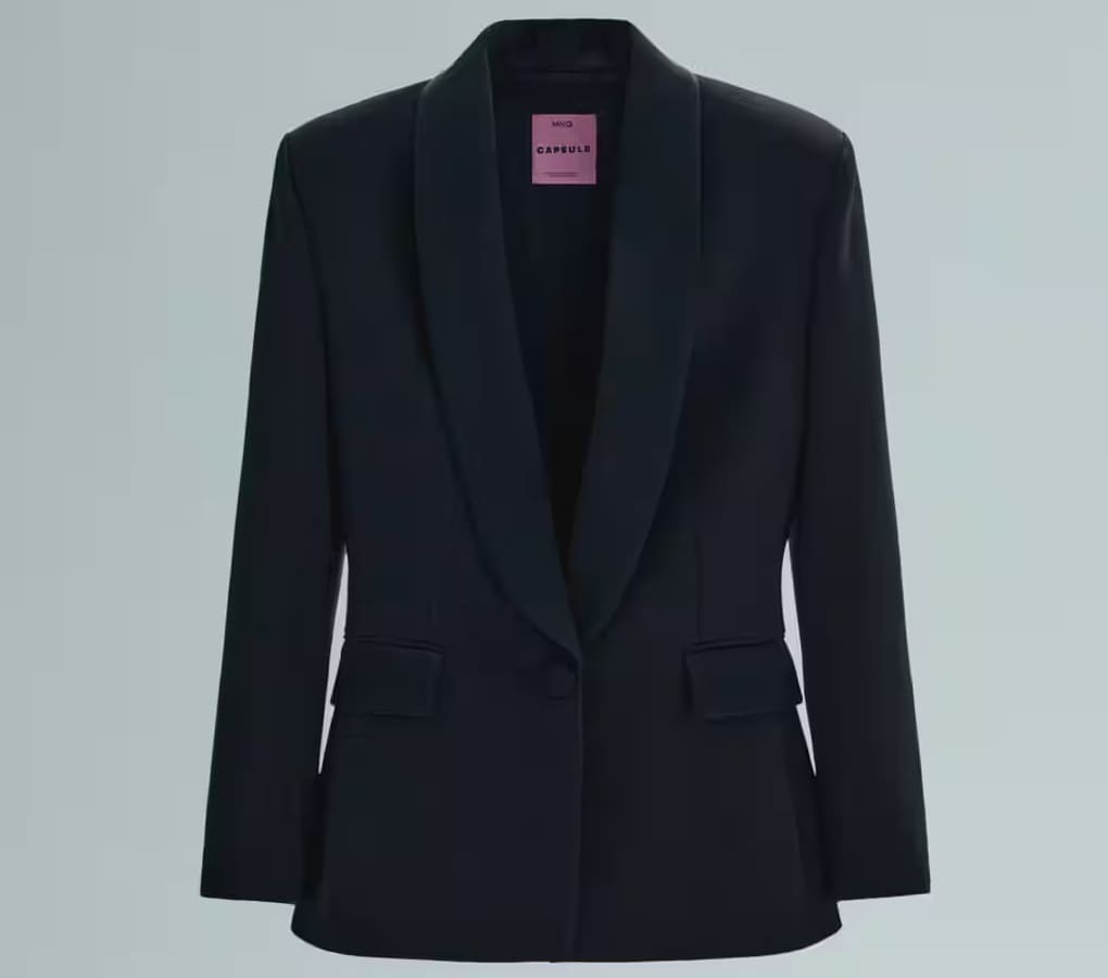 El look de dos piezas chaqueta y pantalón Capsule de Mango