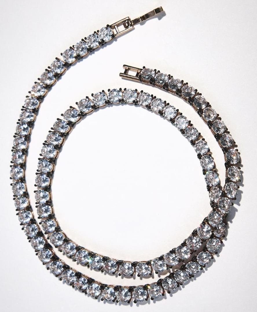 El collar con circonitas de Edición Limitada de Zara