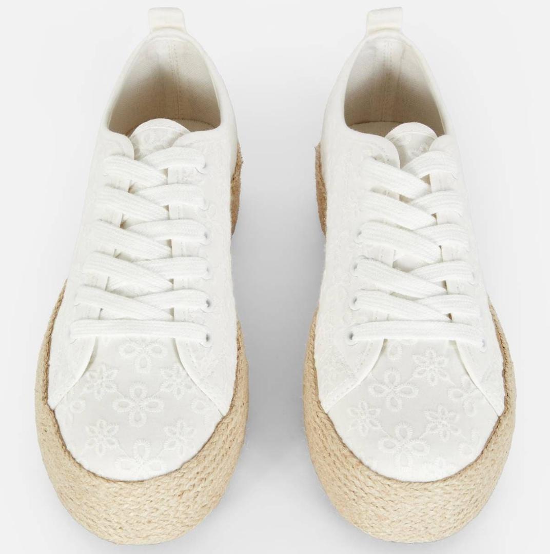 Zapatillas bajas con detalle tejido de Primark