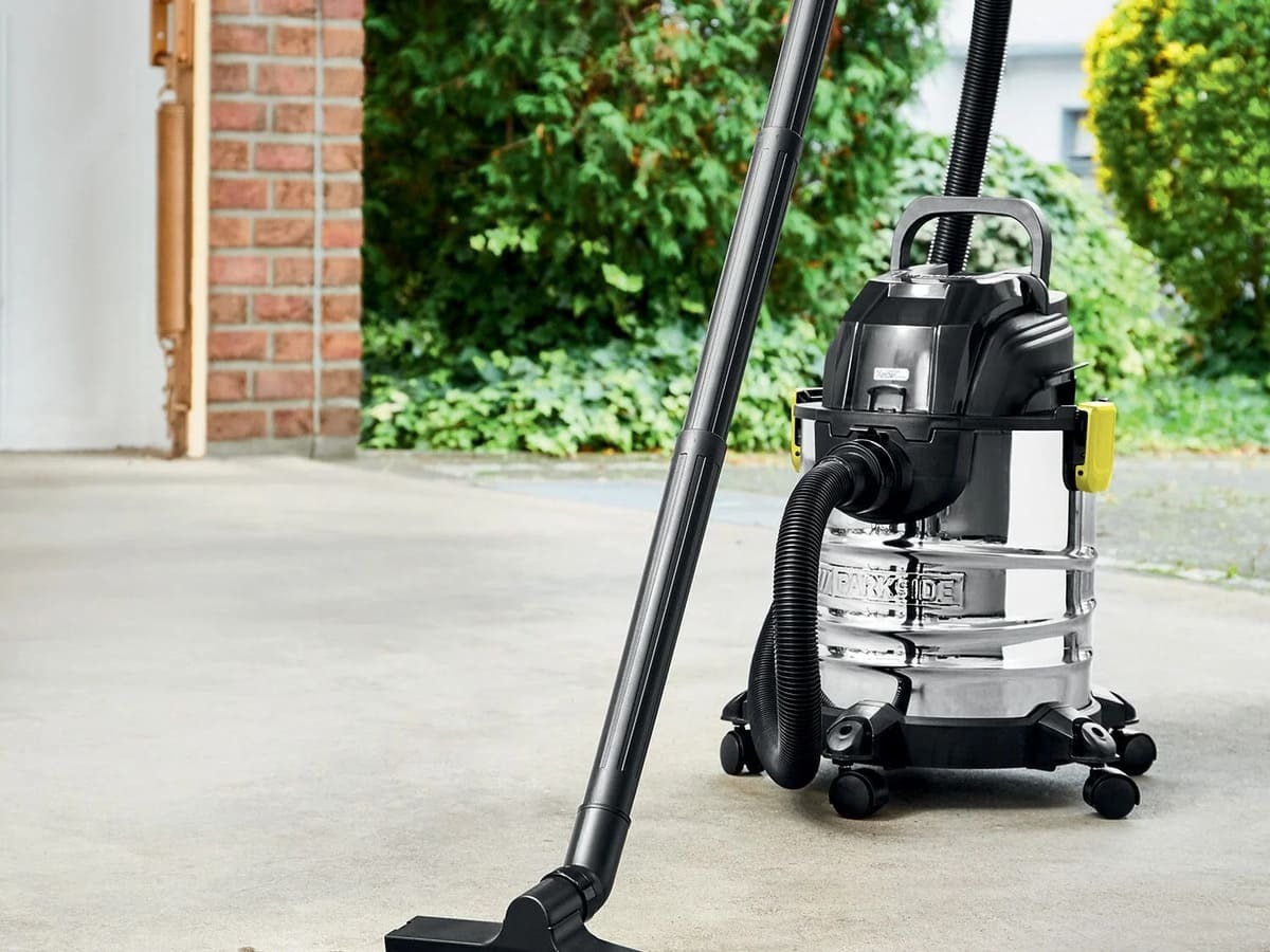 El aspirador recargable en húmedo y seco con 20 V de Lidl