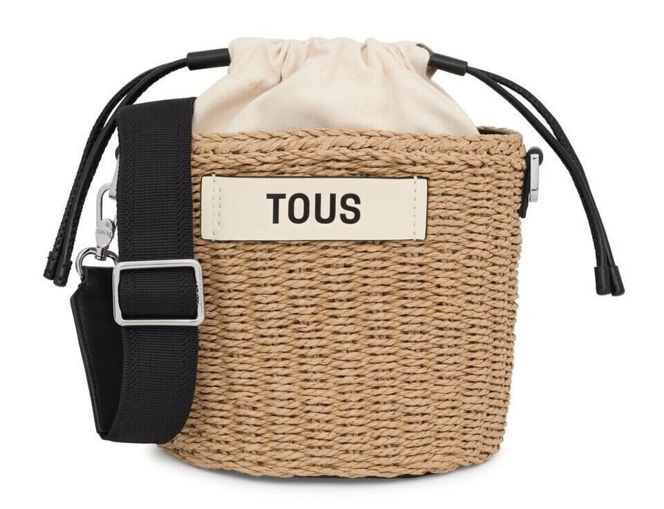 El bolso saca negra Scoubidou de Tous