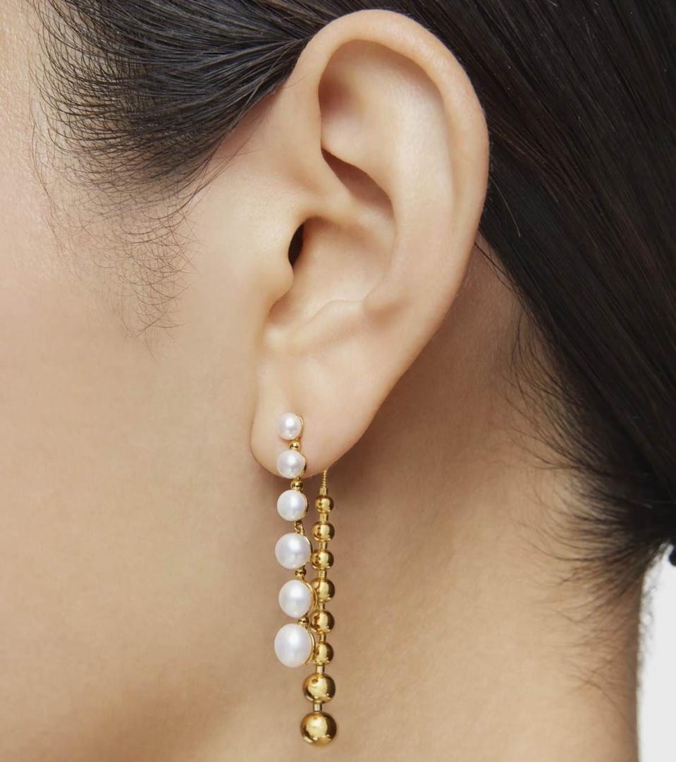 Pendientes largos dobles con baño de oro de 18 kt sobre plata y perlas cultivadas Gloss de TOUS