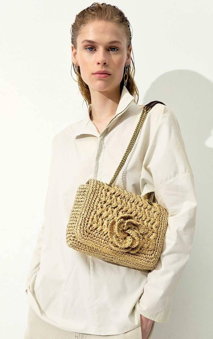 Bolso de fiesta efecto rafia de Parfois