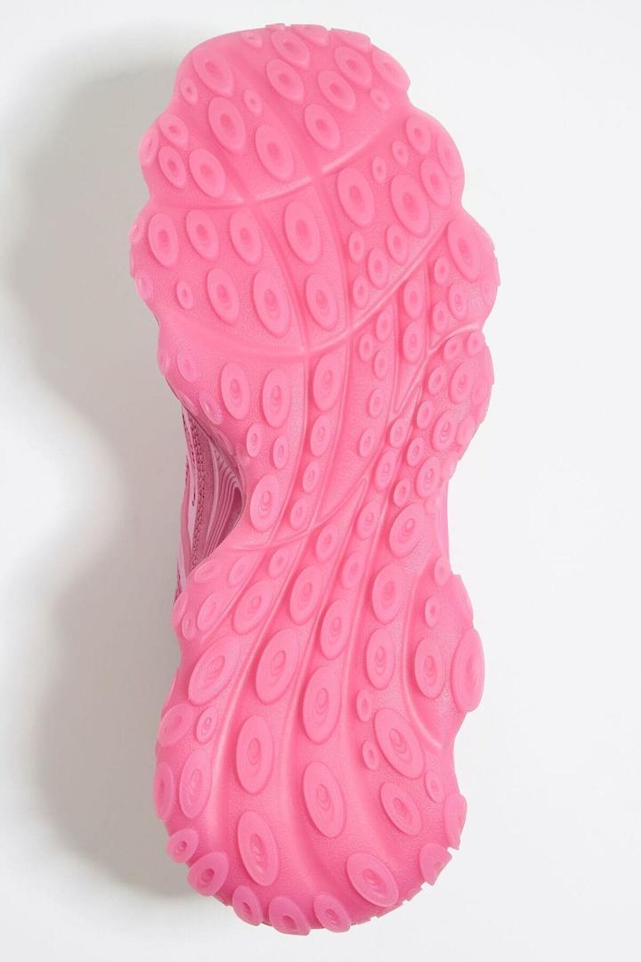 Las zapatillas deportivas de pulpo en piel color rosa de Bimba y Lola