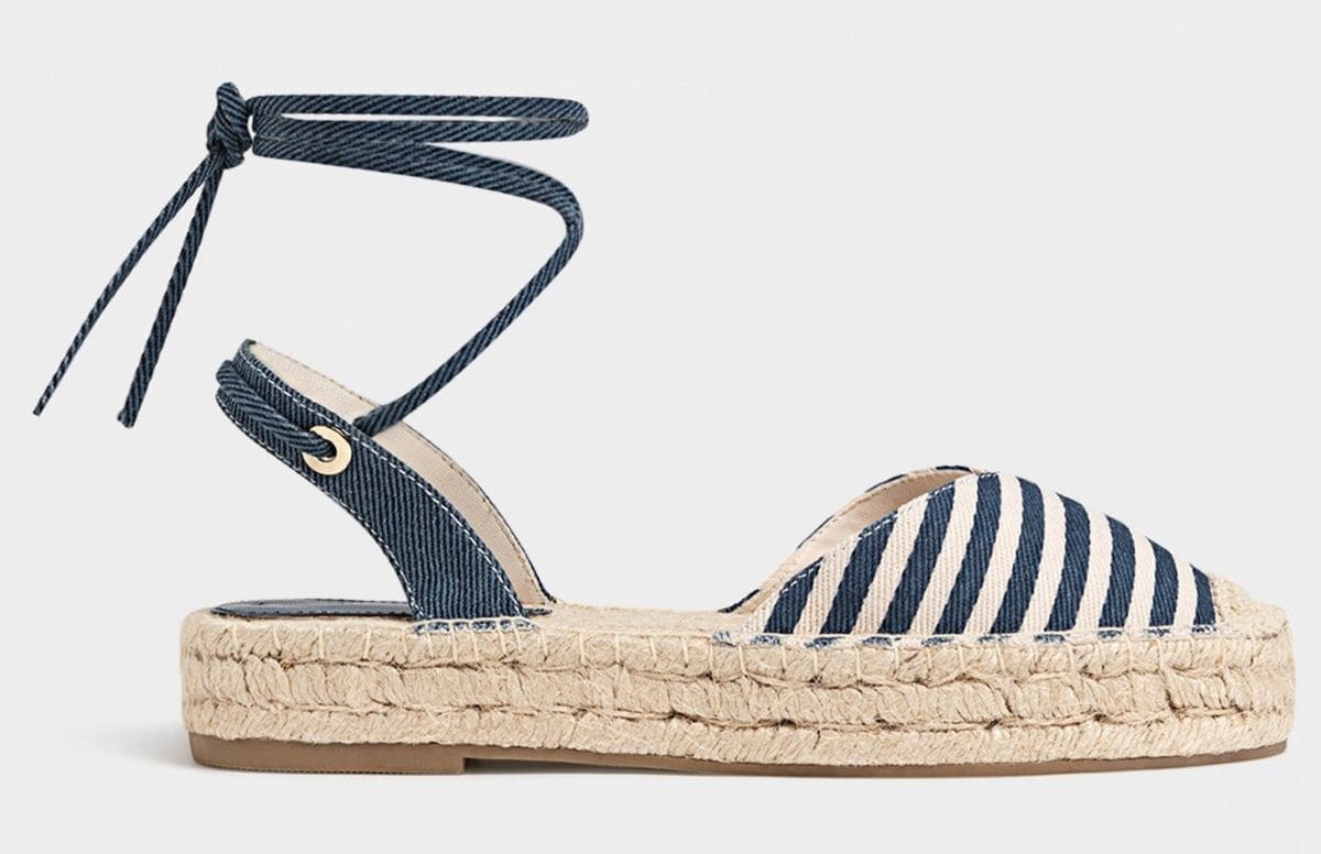 Alpargatas atadas con estampado de rayas