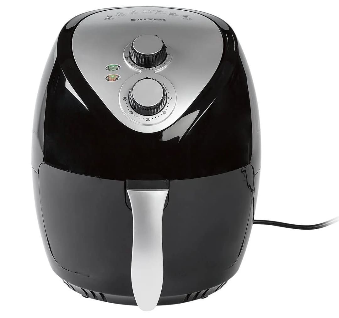 La freidora de aire con 3,2 litros y 1300 W de potencia Salter de Lidl