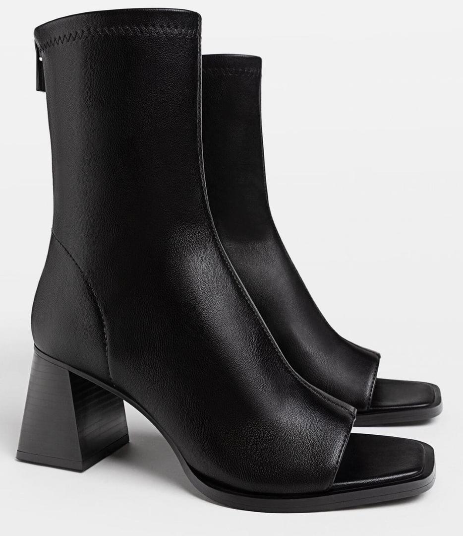 Botines de tacón con puntera abierta