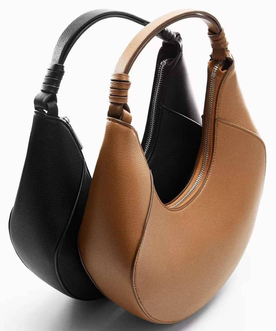 Bolso hombro efecto piel de Mango