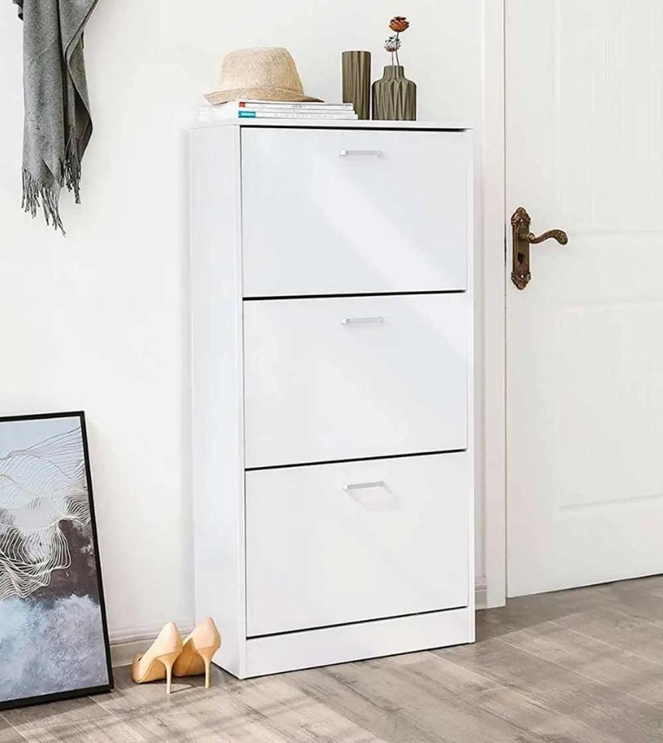 Mueble-Zapatero-Vic-De-Tres-Puertas-Abatibles-107x60x17-Cm