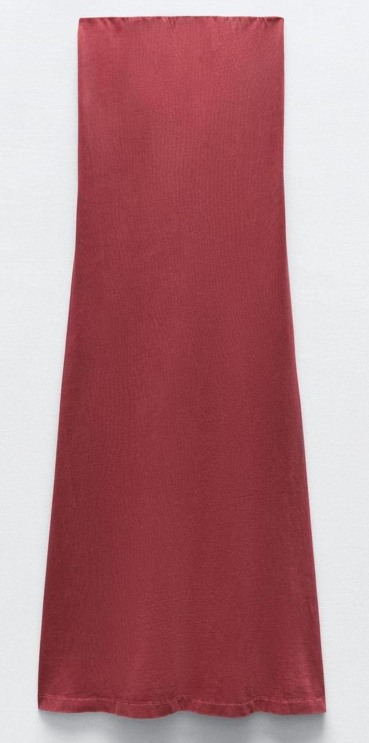 El nuevo vestido heavy cotton lavado de palabra de honor de Zara