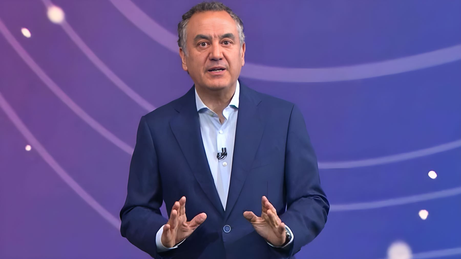 Roberto Brasero da la predicción del tiempo en Antena 3