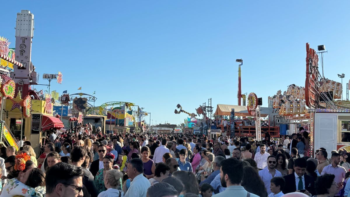 Zona de los cacharritos en la Feria del Caballo de Jerez | Cristo García