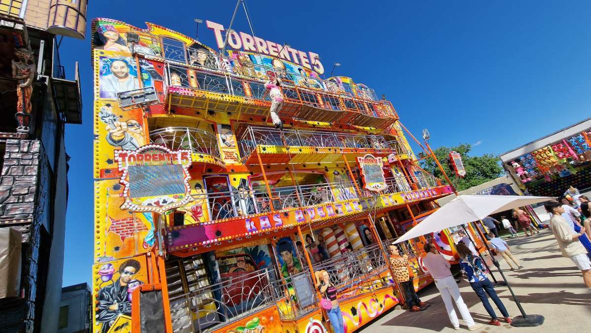 Atracción de Torrente 5 en la Feria del Caballo de Jerez | El MIRA