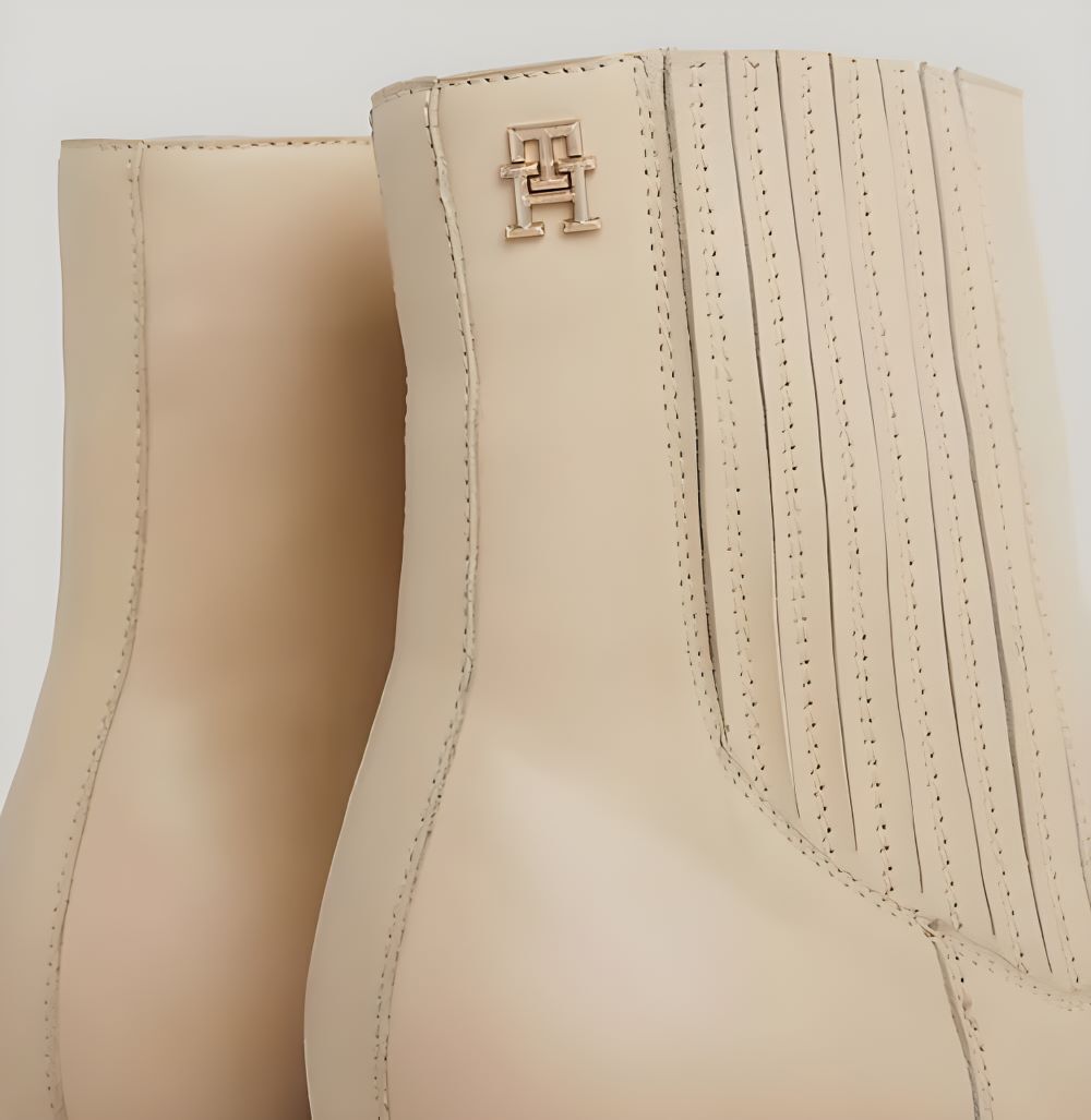 Botines essential de piel con tacón ancho de Tommy Hilfiger 