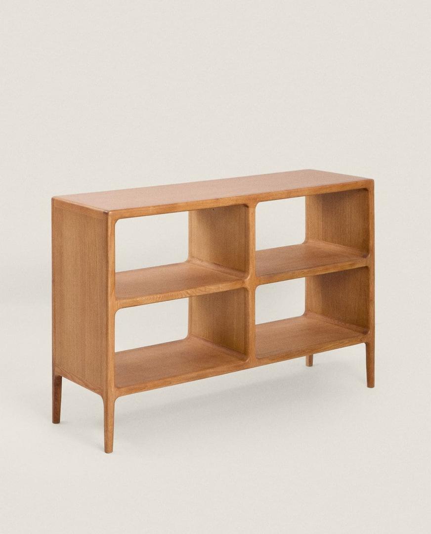 Aparador de roble mediano