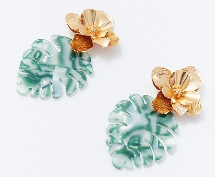 Los nuevos pendientes de flores monstera de Sfera en El Corte Inglés