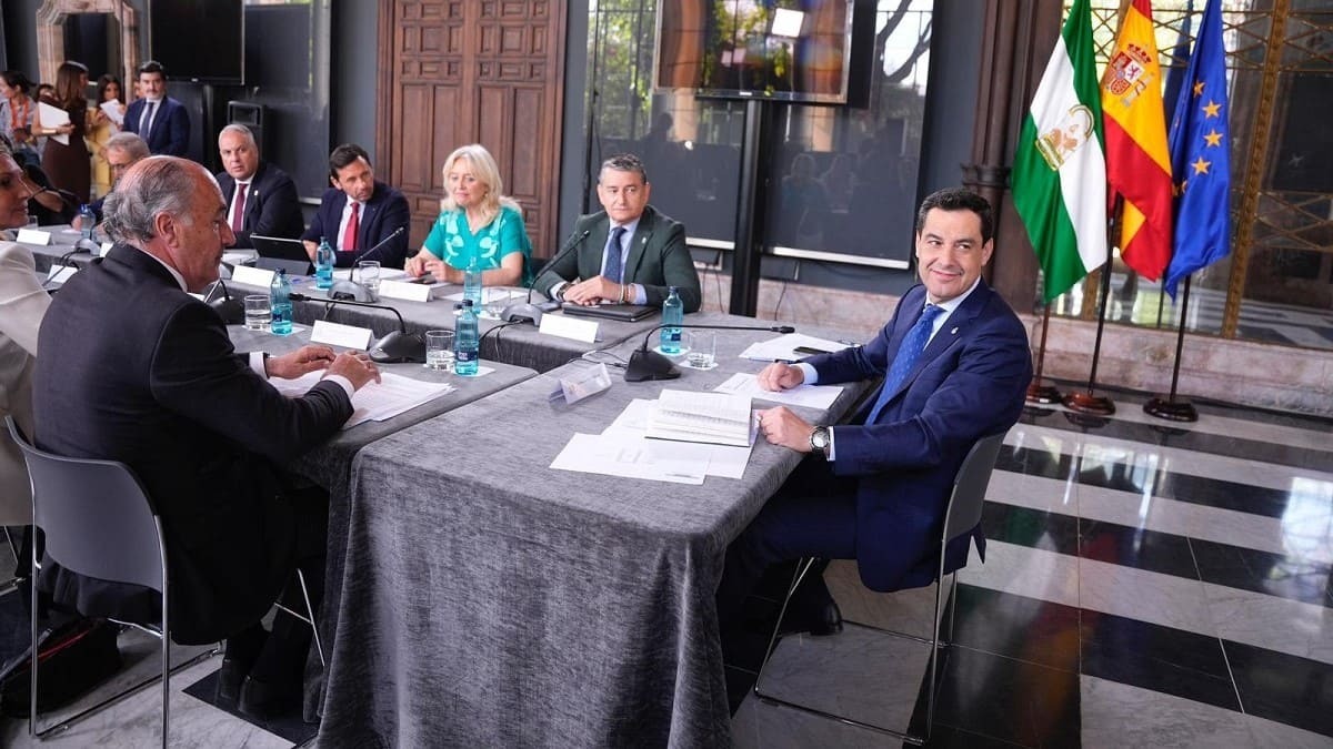 Juanma Moreno ha presidido la reunión