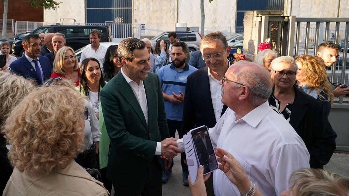 Juanma Moreno considera que el PP es la mejor opción para Cataluña