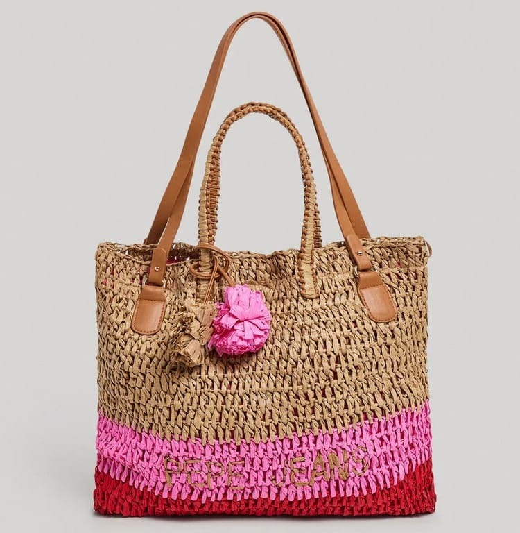 El bolso tote de rafia con detalles rosas y rojos de Pepe Jeans