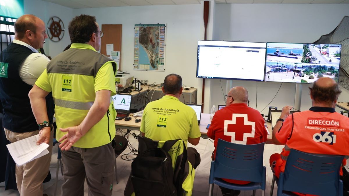 Primer día del embarque de las hermandades del Rocío | Cristo García