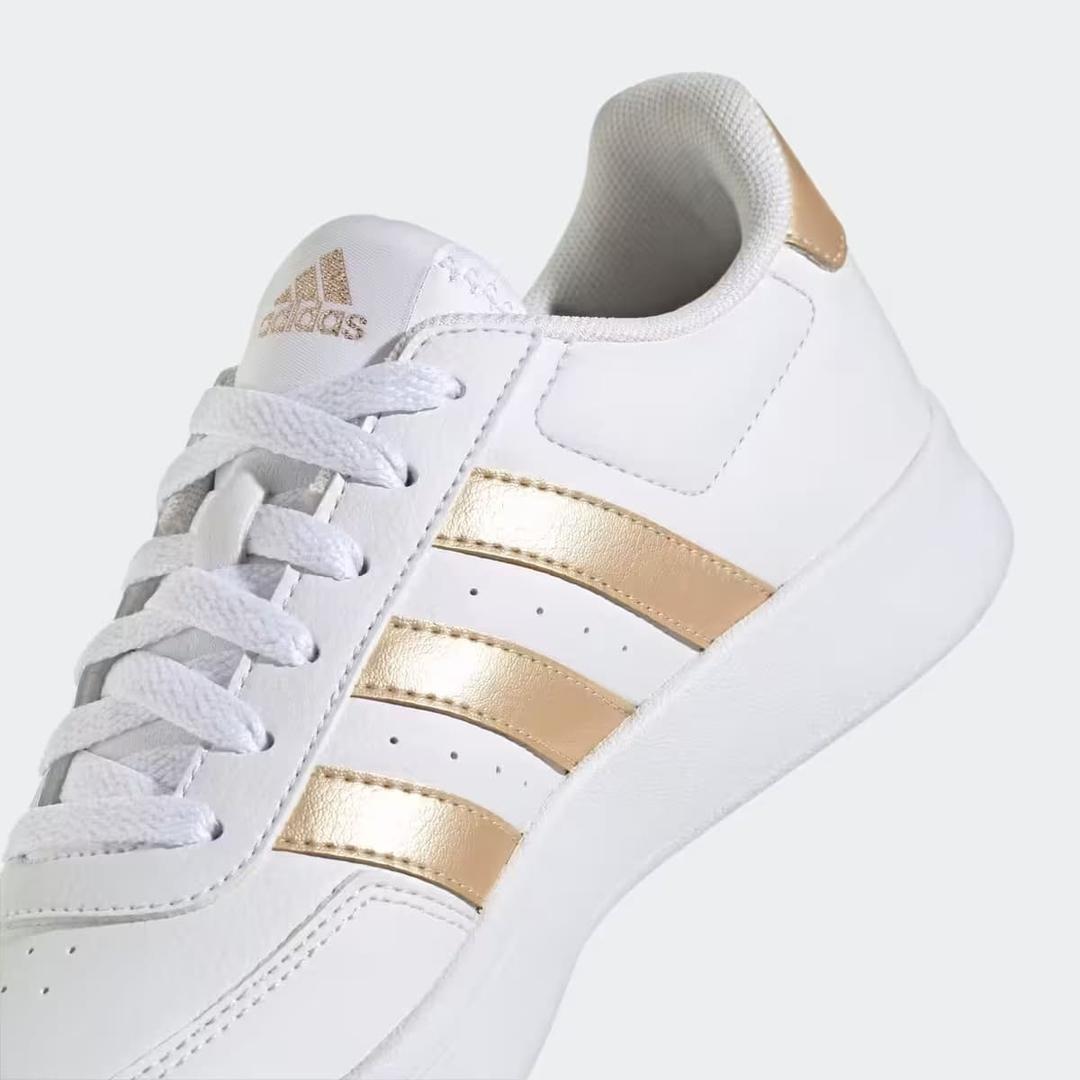 Las zapatillas de mujer Adidas Breaknet 2.0 en color blanco en Decathlon