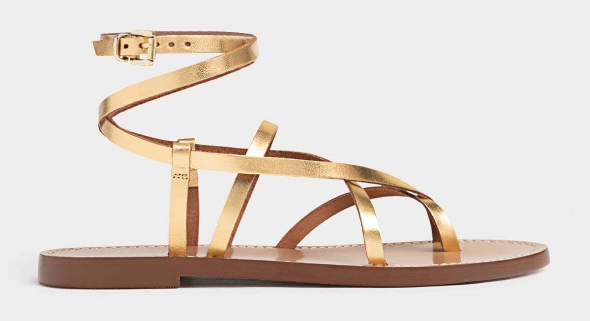 Sandalias planas con tiras de piel