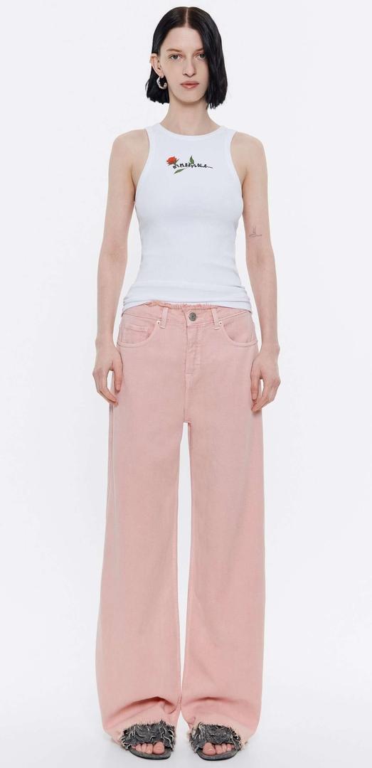 Pantalón wide leg vaquero rosa de Bimba y Lola