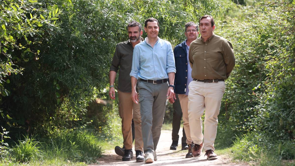 Juanma Moreno en el Parque Natural de Grazalema | Cristo García