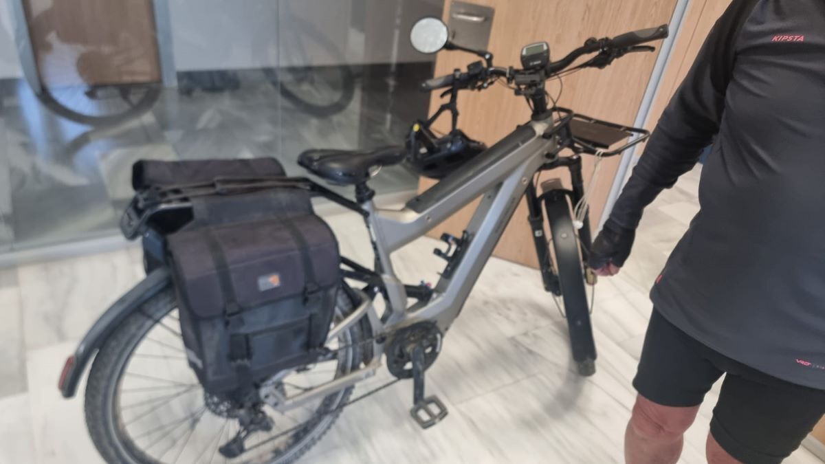 Bicicleta eléctrica recuperada en Jerez
