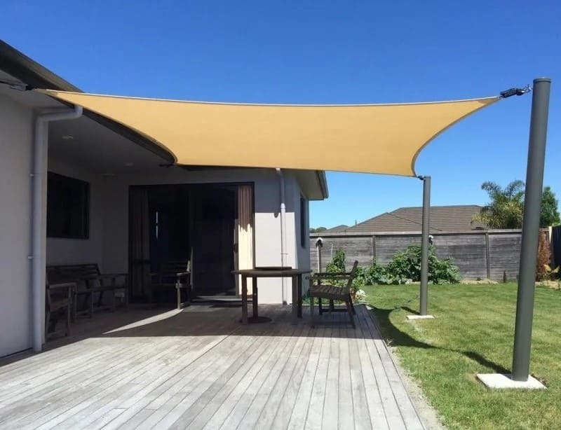 Toldo impermeable tipo vela rectangular SUINGA