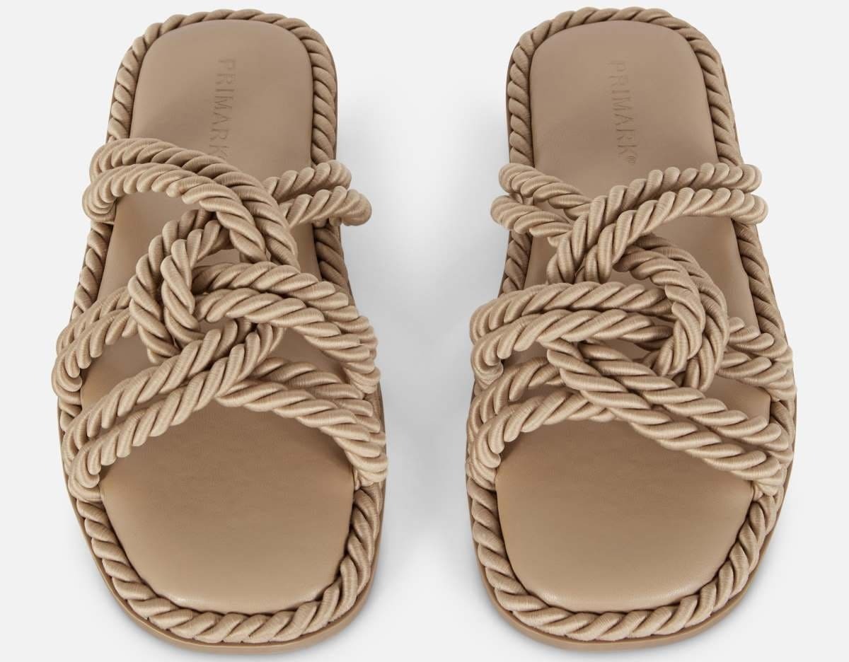 Sandalias con detalle de cuerda de Primark
