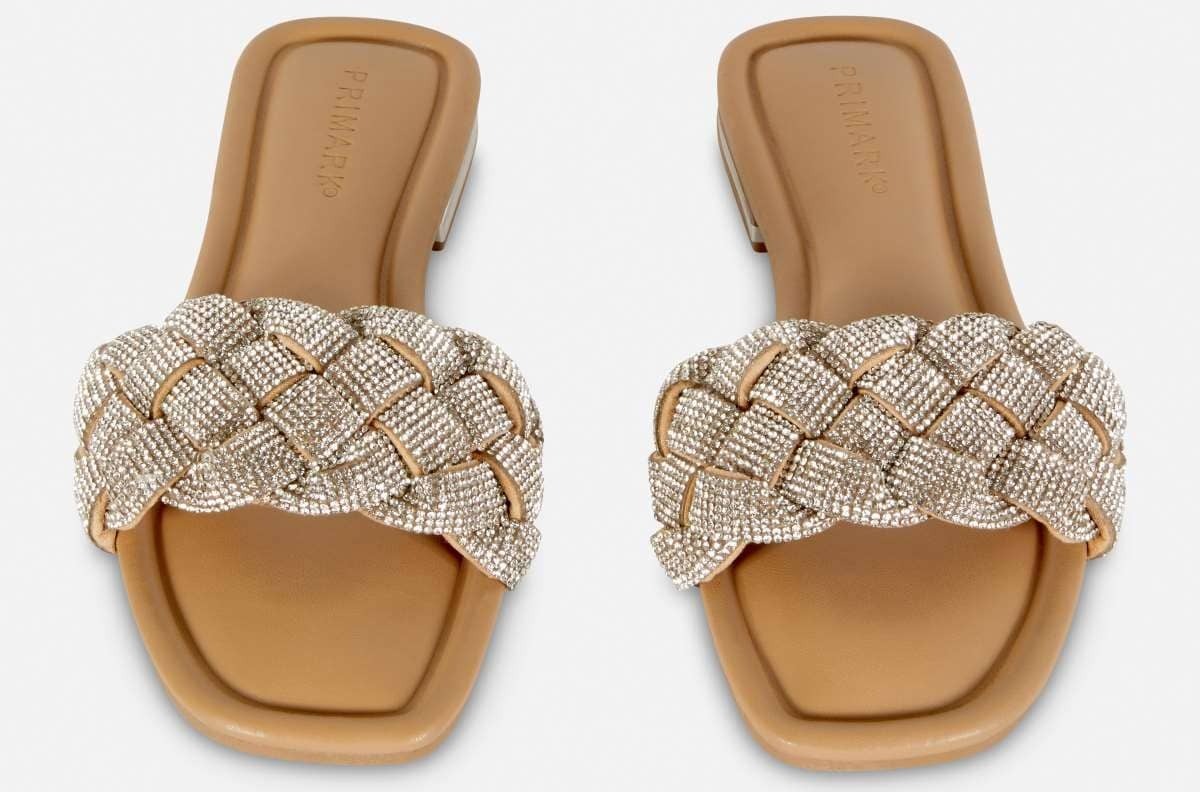 Sandalias trenzadas con strass de Primark