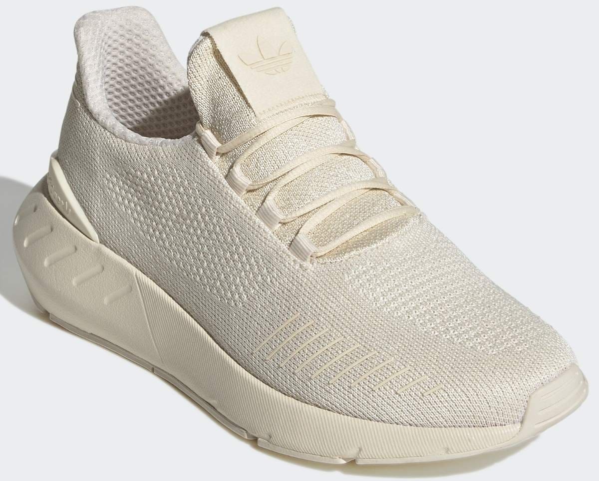 Zapatilla SWIFT RUN 22 de Adidas