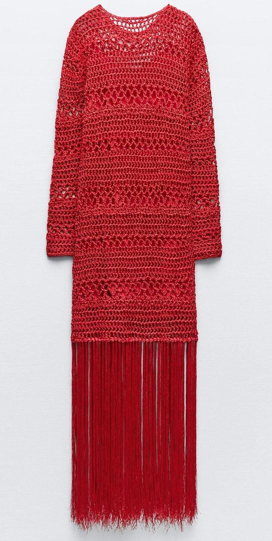 El vestido de punto de crochet con flecos de Zara